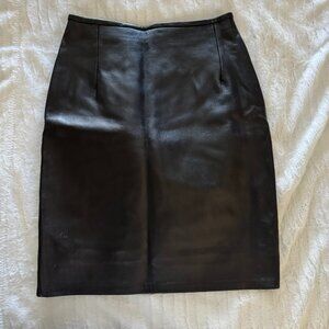 Hugo Buscati Collection Leather Skirt; size 4, black